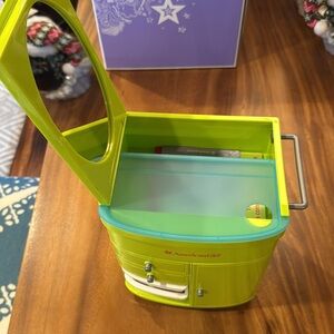 American Girl Doll Salon Center & Accessories EUC